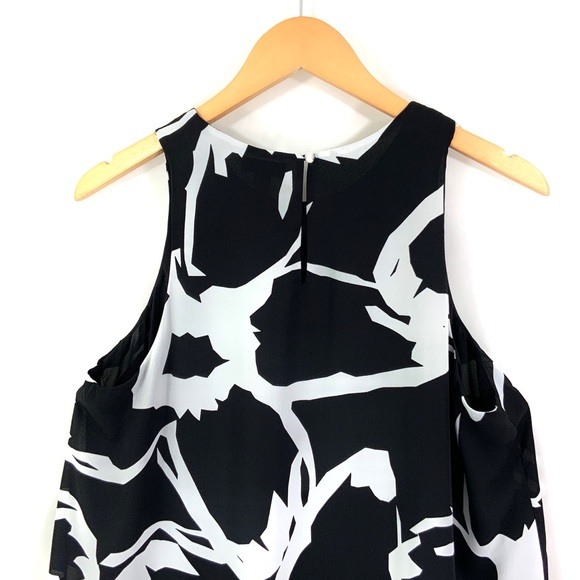 VINCE CAMUTO Tank Black & White Flowy  Tank Top J11 - Picture 5 of 7
